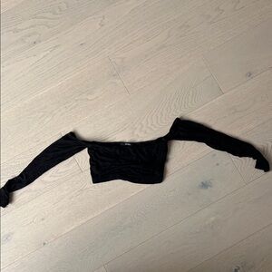 Forever 21 Black Off-Shoulder Long Sleeve Crop Top